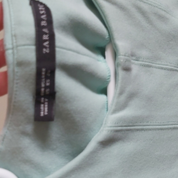 Dress - Picture 4 of 4